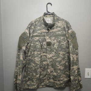 Men's camouflage jacket coat size large long  full zipper army combat un…